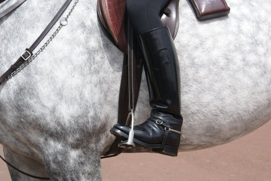 The Stirrup Leather Hole That Changes Your Ride: Why Pros Choose Half Holes