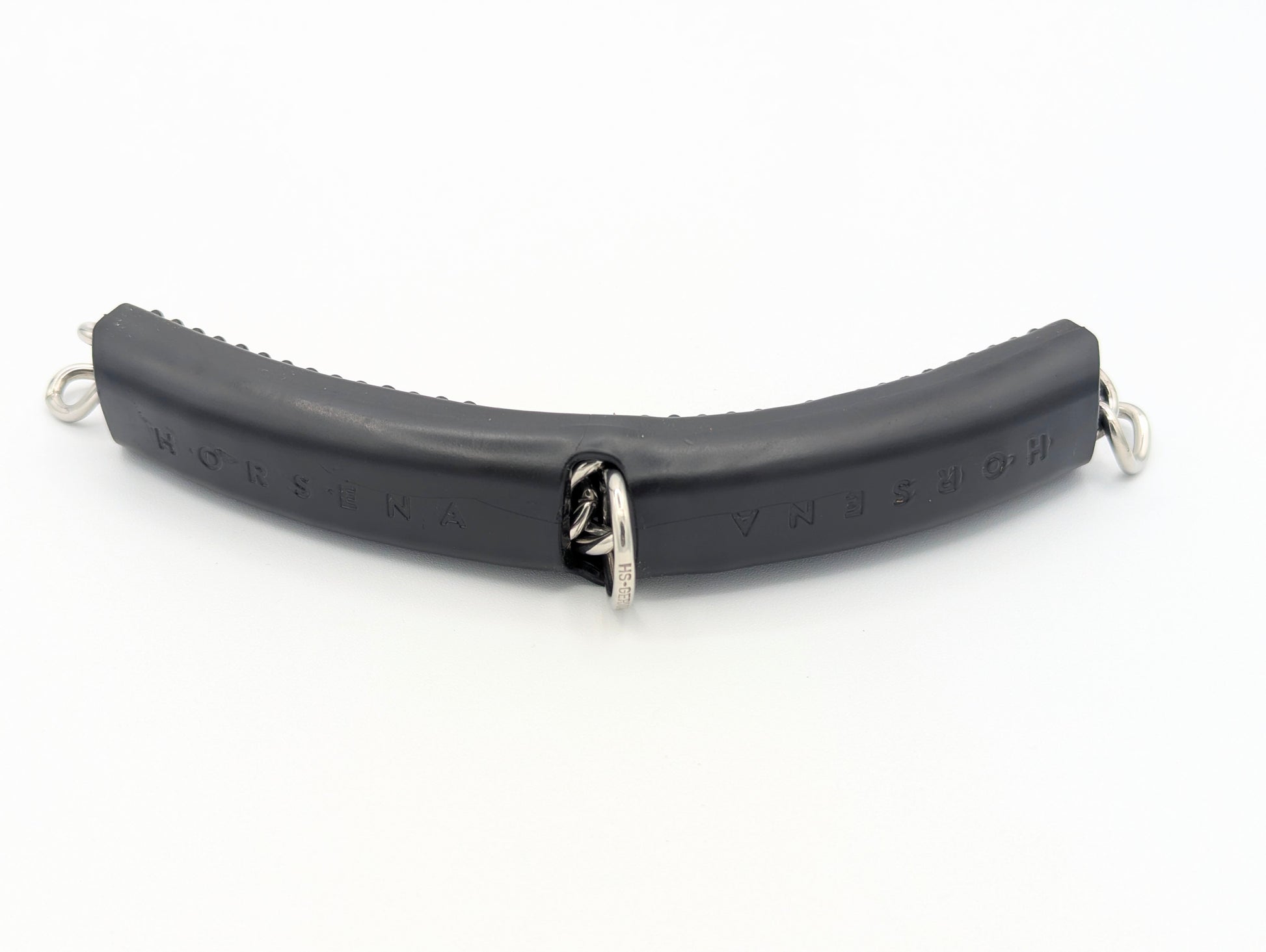   
Black Horsena gel curb chain cover with integrated metal rings and center joint, designed to cushion curb pressure and prevent jaw irritation on sensitive horses.