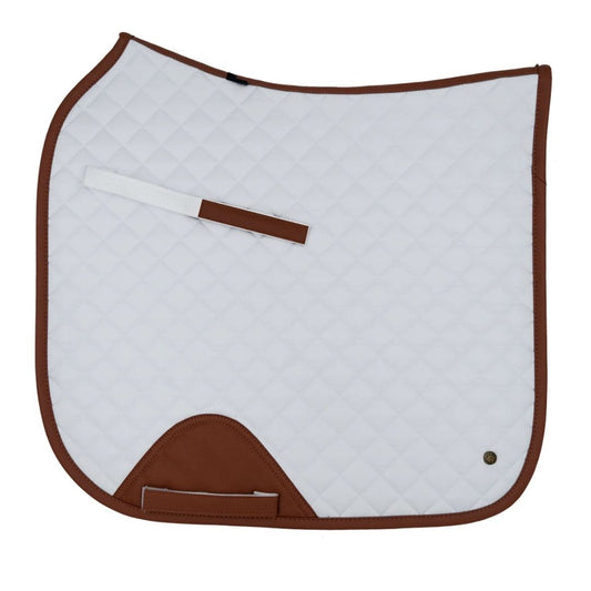 White quilted dressage saddle pad with cognac leatherette binding, reinforced lower corner patch, contoured wither relief, and moisture‑wicking mesh lining.